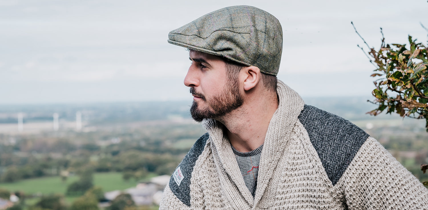 Man wearing Glencroft Norber wool flat cap