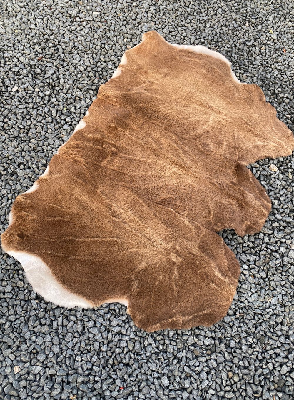 Brown short wooled triple sheepskin rug 